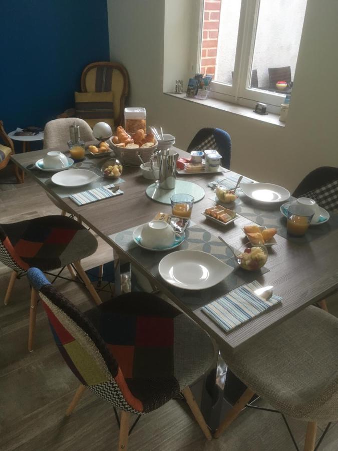 L'Atelier Du Chateau Saint-Ay Bagian luar foto
